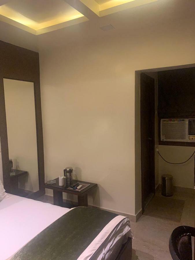 Hotel Mmk Kanpur Exterior foto